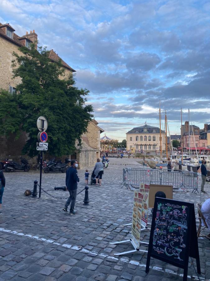 Le Ti Wi Studio En Plein Coeur Du Vieux Bassin Honfleur Ngoại thất bức ảnh